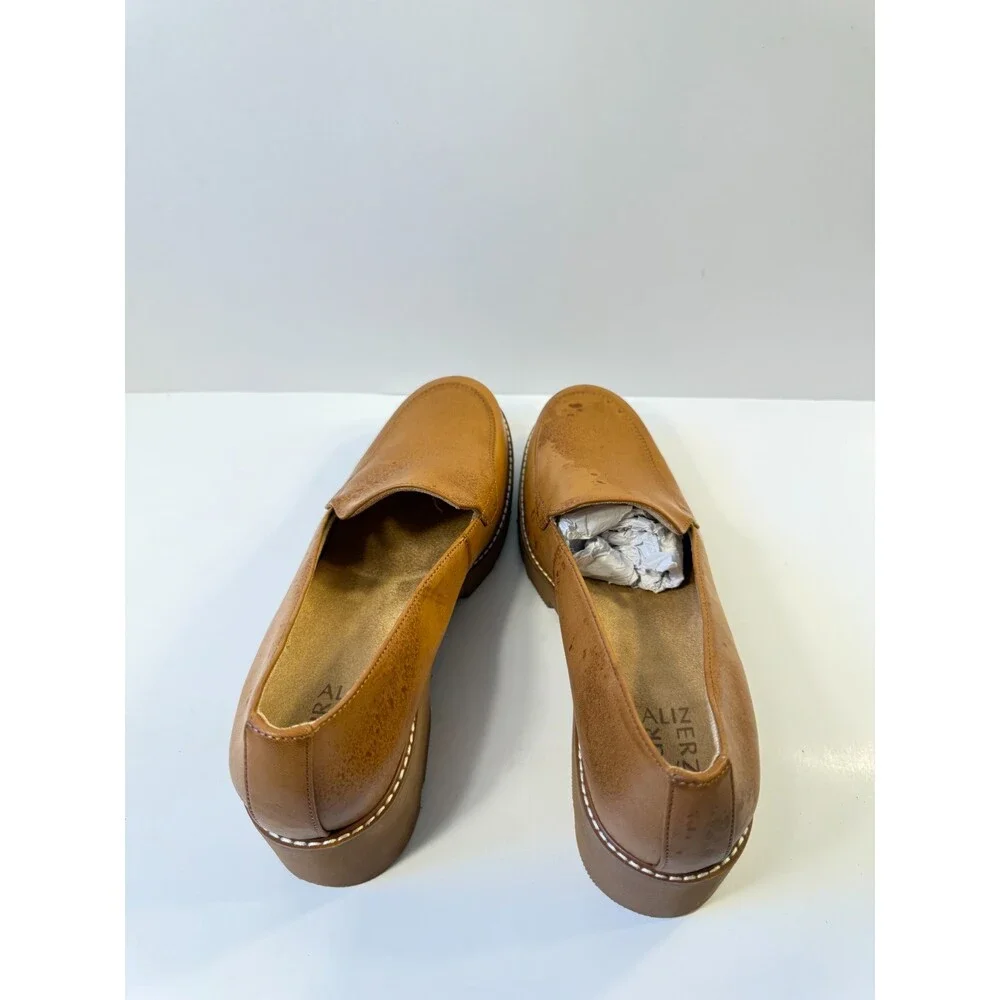 Naturalizer Women's Cabaret Heeled Loafer English Tea Brown 12 M